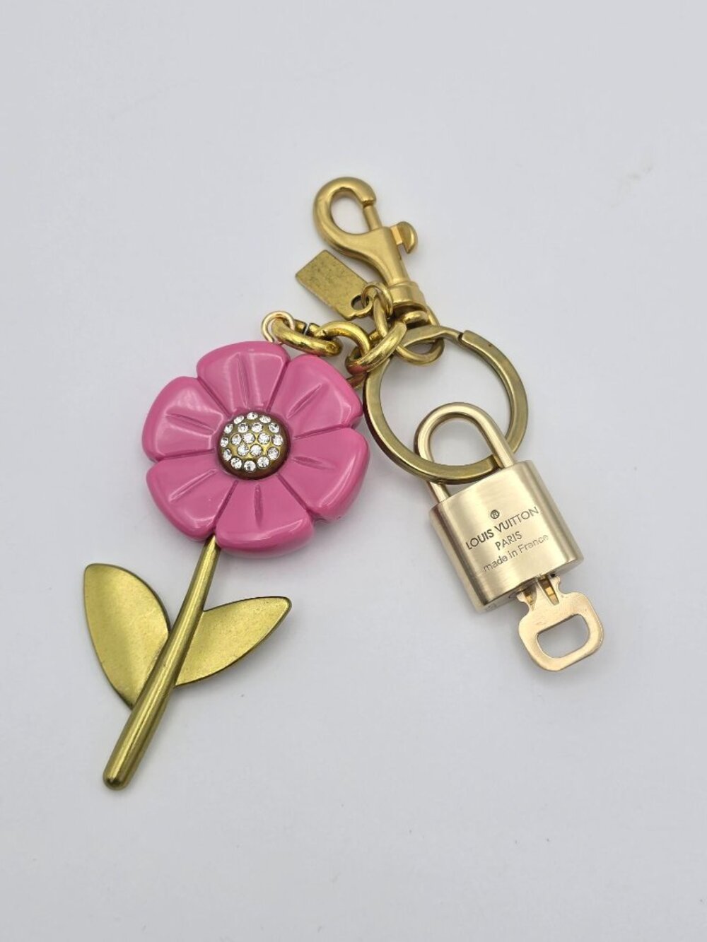 Louis Vuitton Gold Lock 🔑 Authentic LV Padlock + Unbranded Flower Bag Charm - Picture 7 of 8